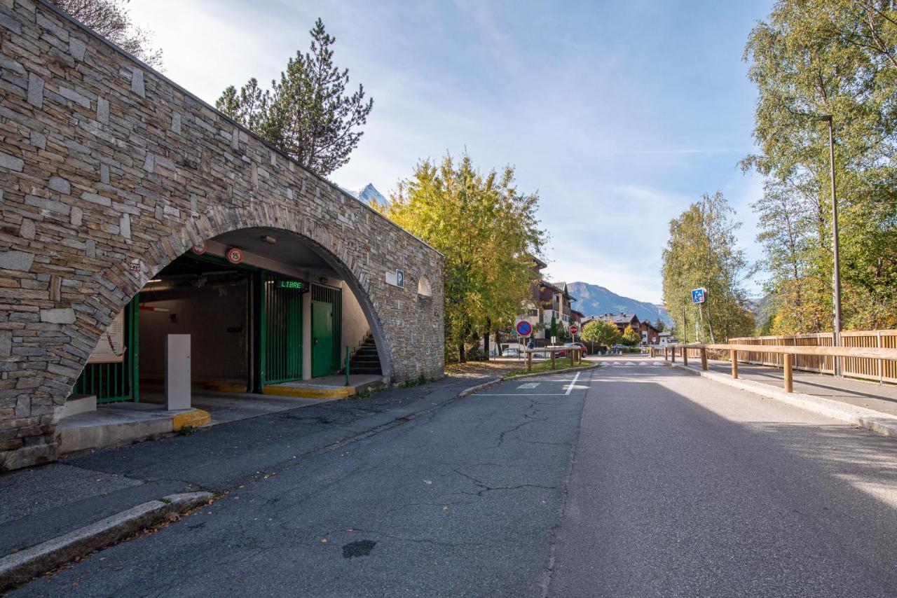 Apartment La Roseraie - Alpes Travel - Central Chamonix Exterior photo